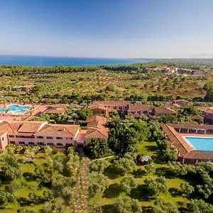 I Giardini Di Cala Ginepro Отель